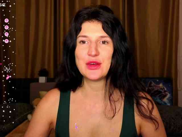 AliannaSoloKisses webcam