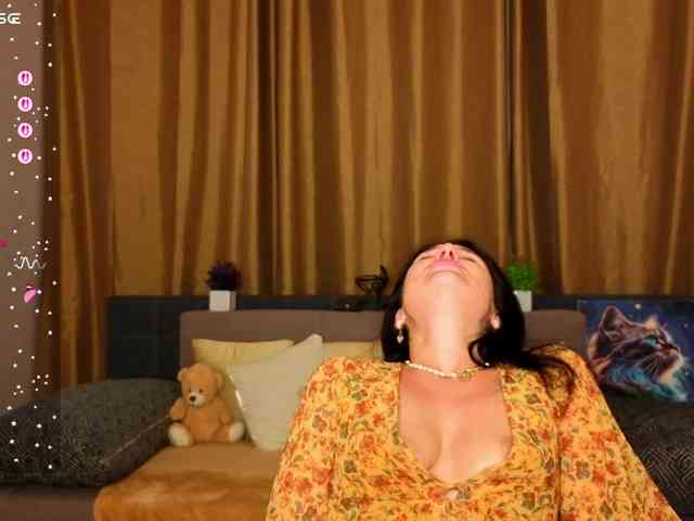 AliannaSoloKisses webcam