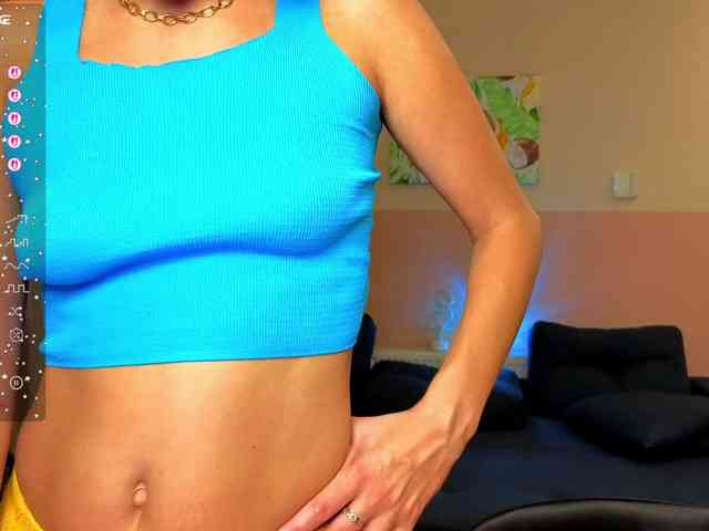 AliannaSoloKisses webcam