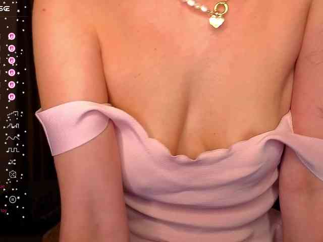 AliannaSoloKisses webcam