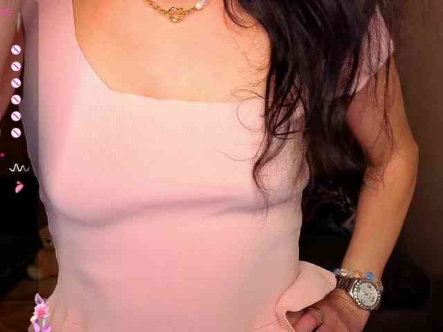 AliannaSoloKisses webcam