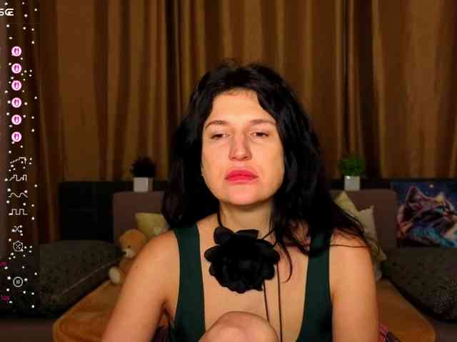 AliannaSoloKisses webcam