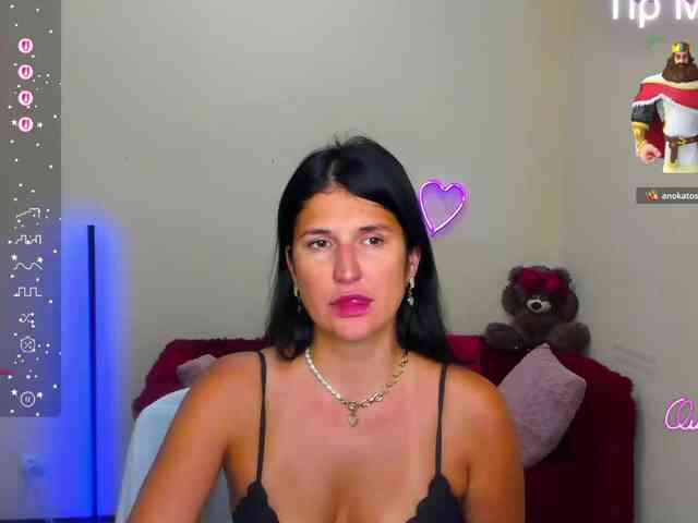 AliannaSoloKisses webcam