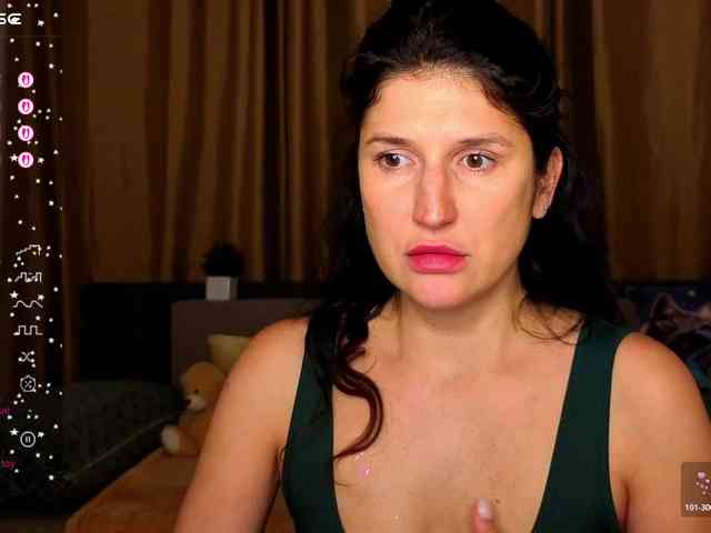 AliannaSoloKisses webcam