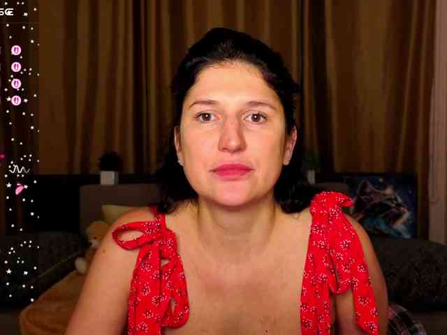 AliannaSoloKisses webcam