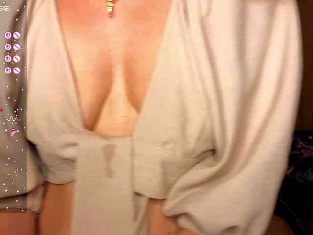 AliannaSoloKisses webcam