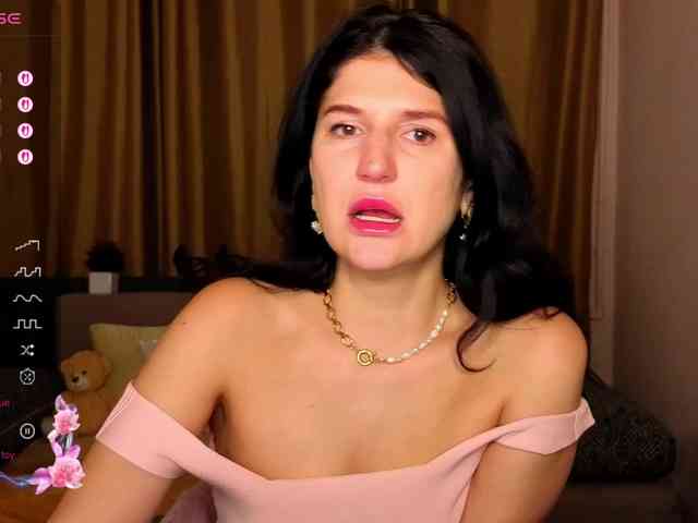 AliannaSoloKisses webcam
