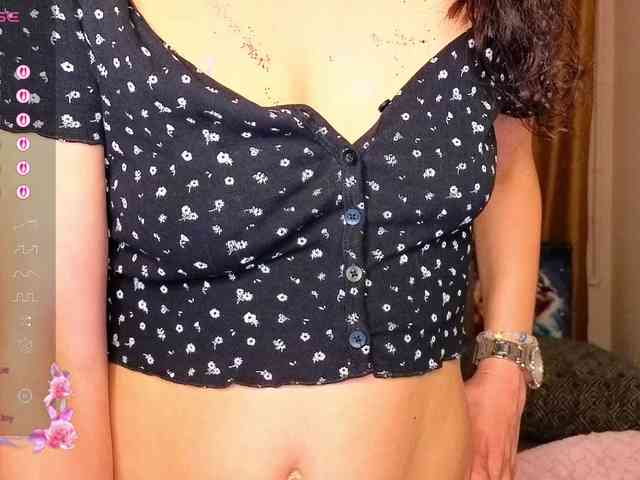 AliannaSoloKisses webcam