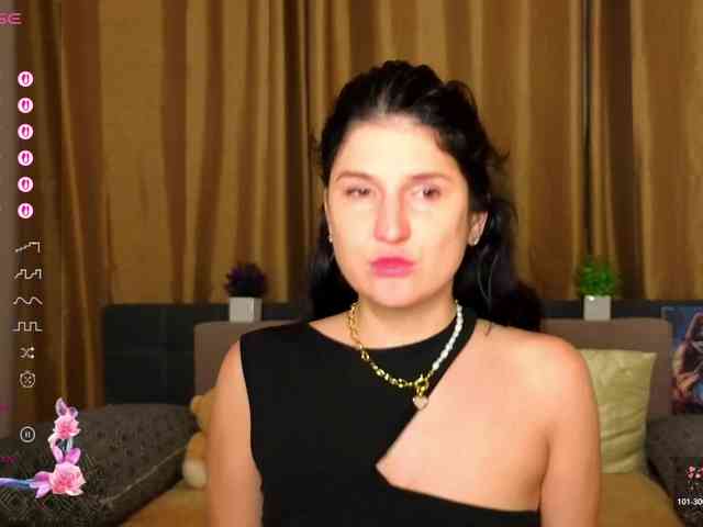 AliannaSoloKisses webcam