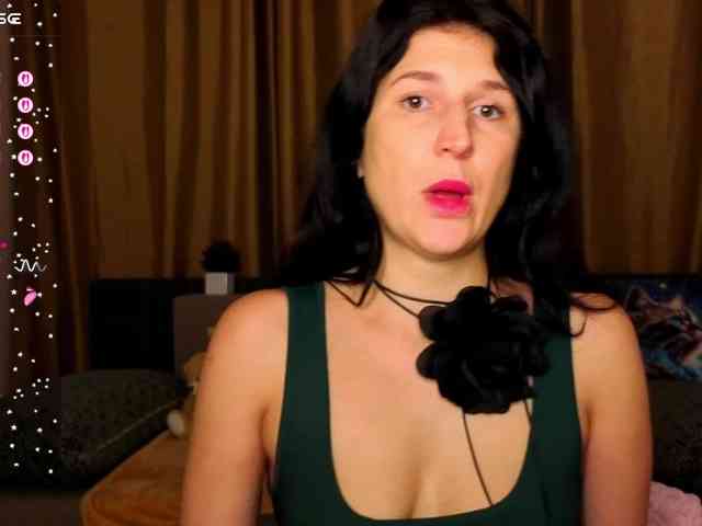 AliannaSoloKisses webcam