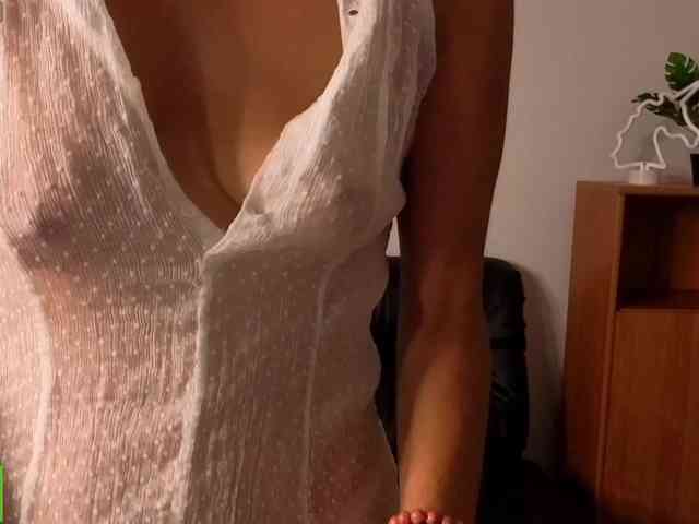 AliannaSoloKisses webcam