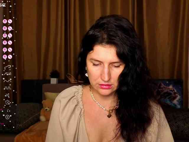 AliannaSoloKisses webcam