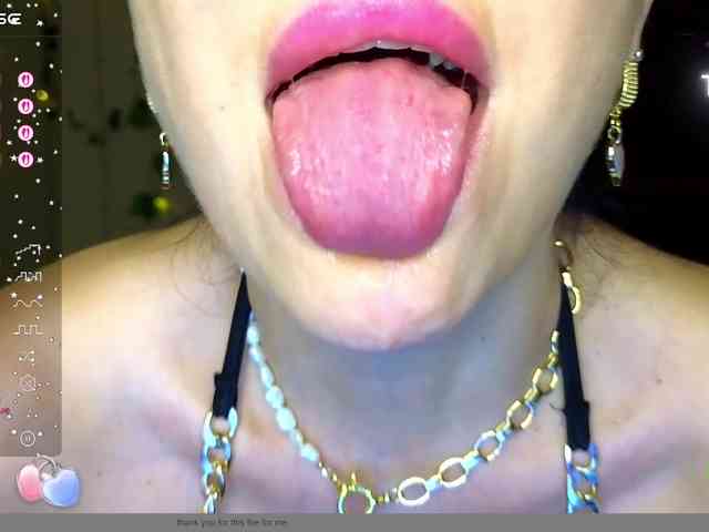 AliannaSoloKisses webcam