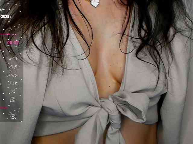 AliannaSoloKisses webcam