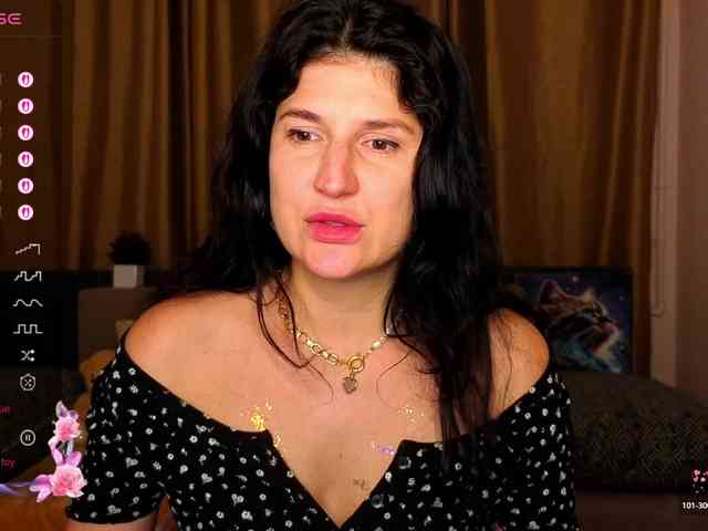 AliannaSoloKisses webcam