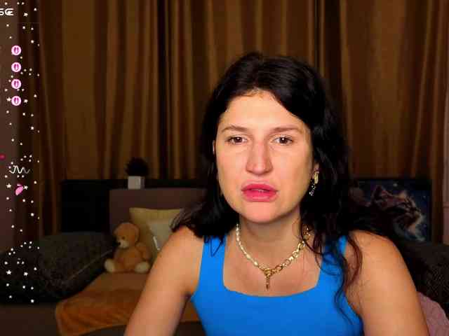AliannaSoloKisses webcam