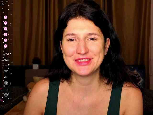 AliannaSoloKisses webcam