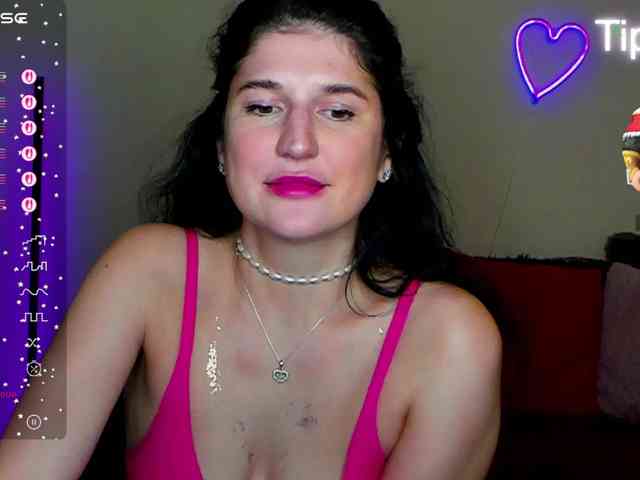 AliannaSoloKisses webcam