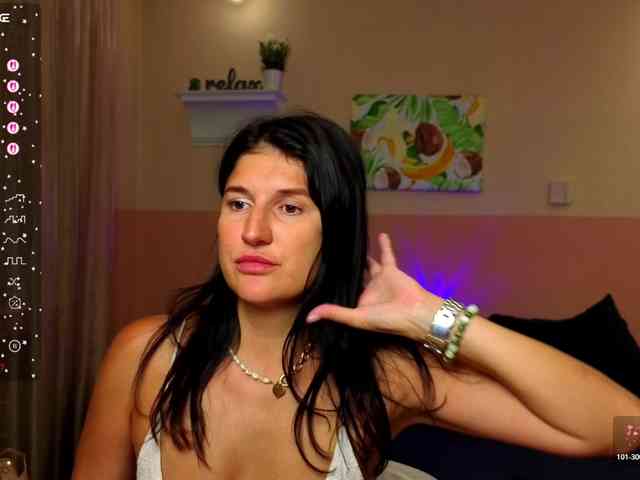 AliannaSoloKisses webcam