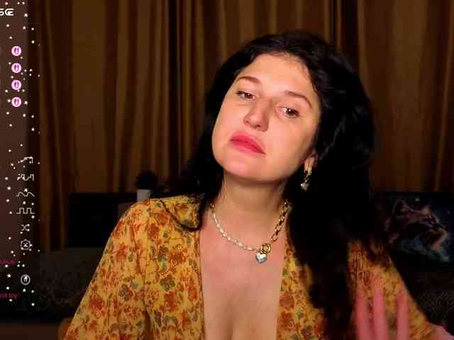 AliannaSoloKisses webcam