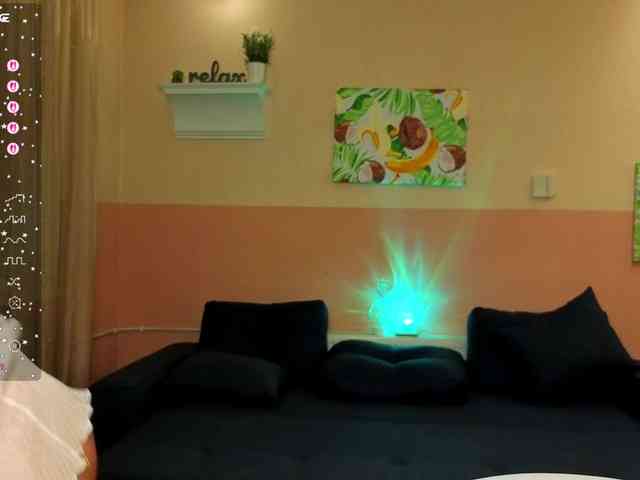 AliannaSoloKisses webcam