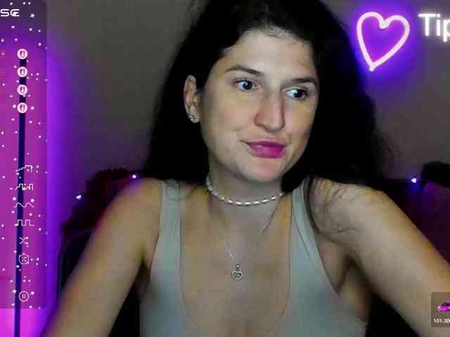 AliannaSoloKisses webcam
