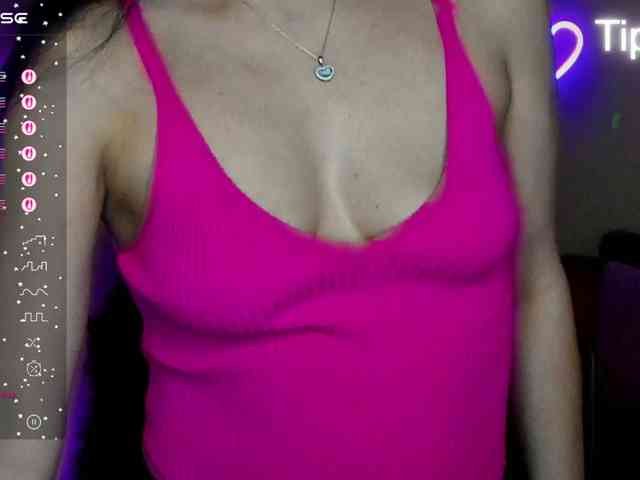 AliannaSoloKisses webcam