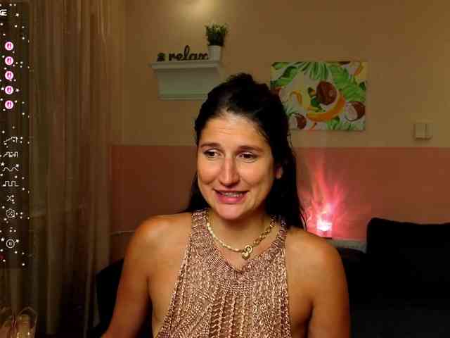 AliannaSoloKisses webcam