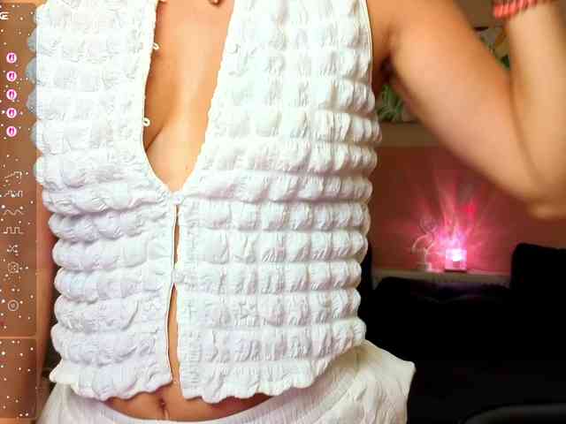 AliannaSoloKisses webcam