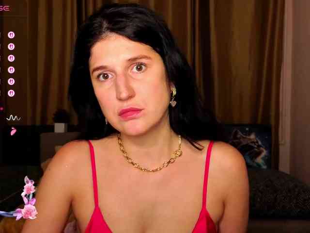 AliannaSoloKisses webcam