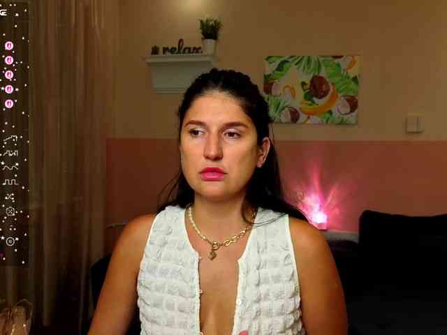AliannaSoloKisses webcam