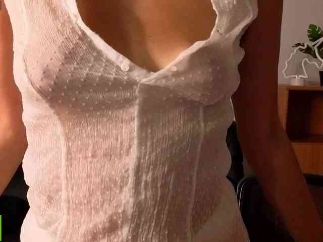 AliannaSoloKisse... Live Webcam on BongaCams