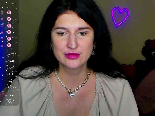 AliannaSoloKisses webcam