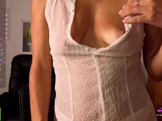 AliannaSoloKisse... Live Webcam on BongaCams
