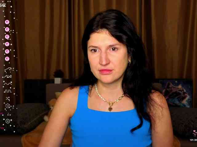 AliannaSoloKisses webcam