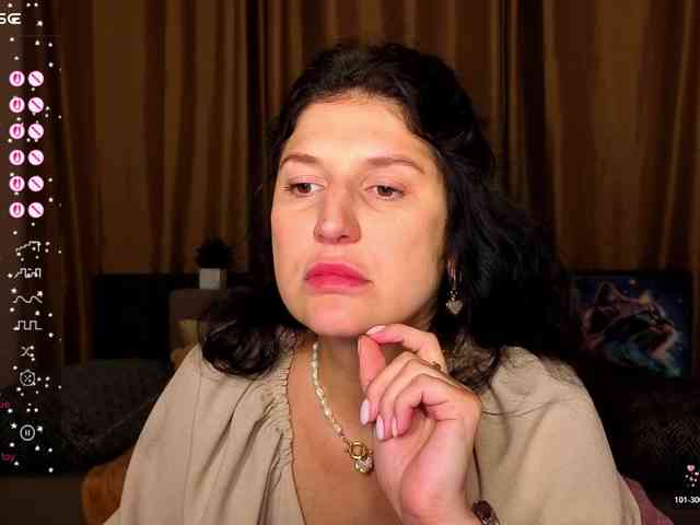 AliannaSoloKisses webcam