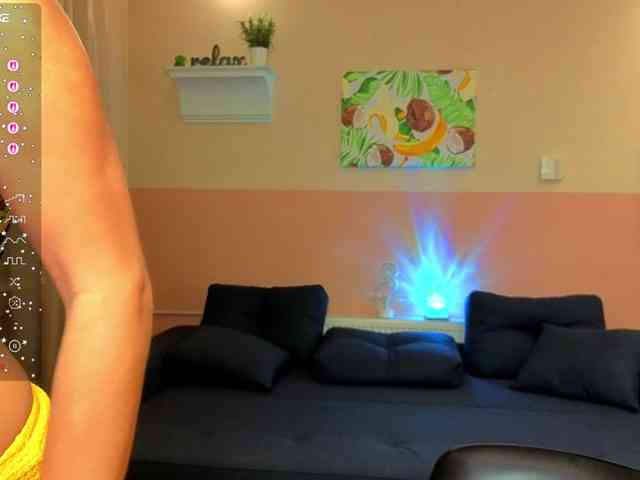 AliannaSoloKisses webcam