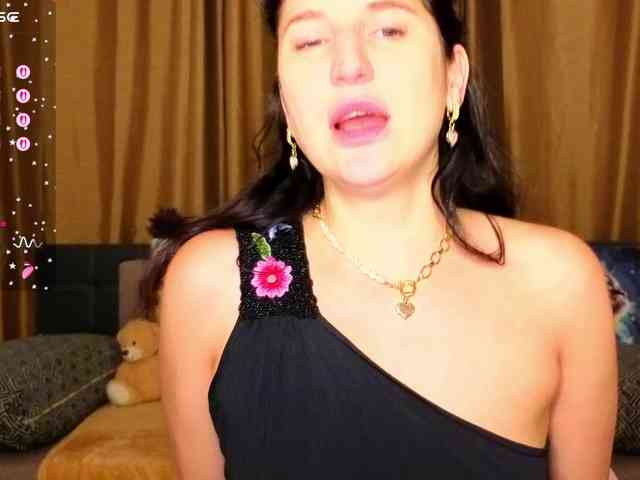 AliannaSoloKisses webcam