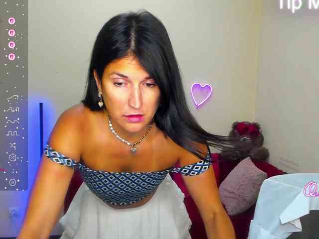 AliannaSoloKisses webcam