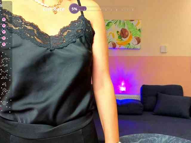 AliannaSoloKisses webcam