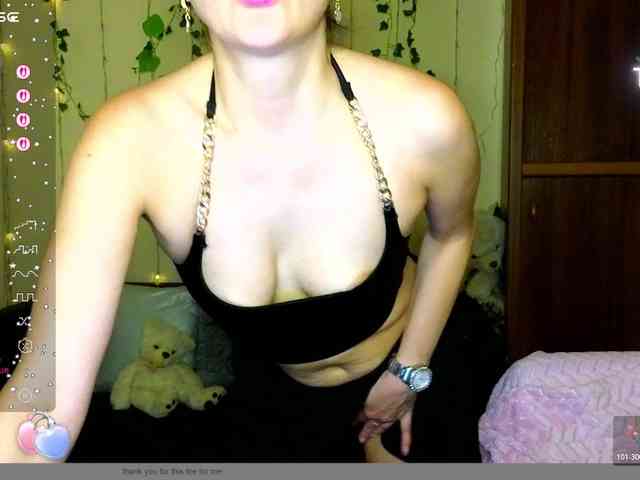 AliannaSoloKisses webcam