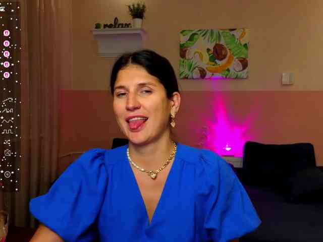 AliannaSoloKisses webcam