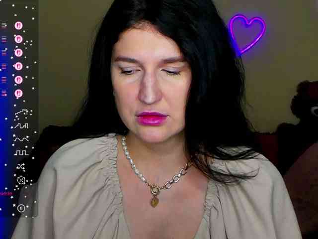 AliannaSoloKisses webcam