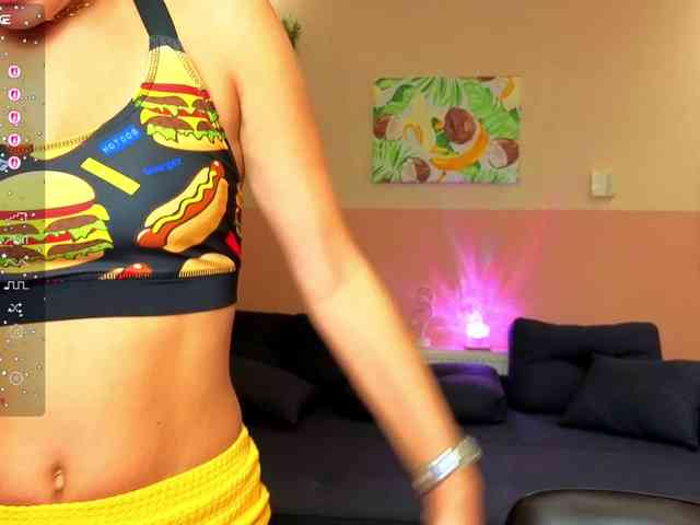 AliannaSoloKisses webcam