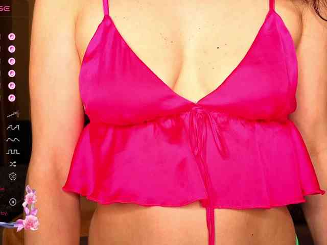 AliannaSoloKisses webcam