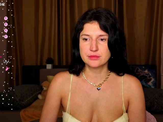 AliannaSoloKisses webcam