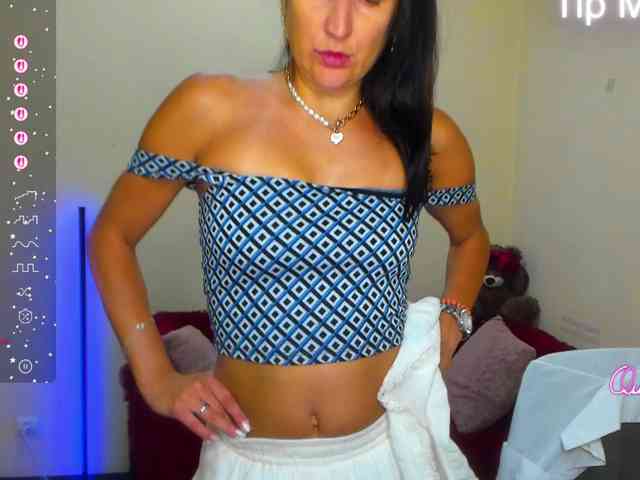 AliannaSoloKisses webcam