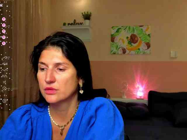 AliannaSoloKisses webcam