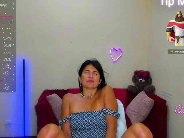 AliannaSoloKisses webcam