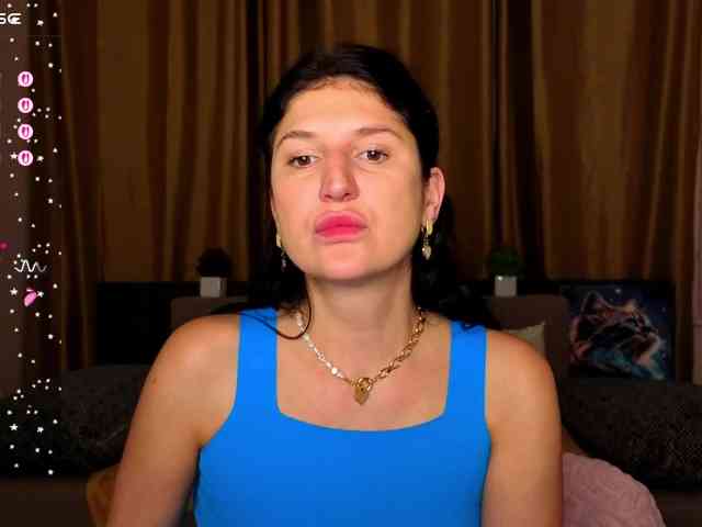 AliannaSoloKisses webcam